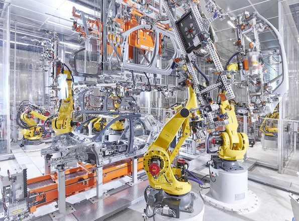 Audi Hungaria - Produktion im erweiterten Werkzeugbau / Audi Hungaria - Extended tool plant