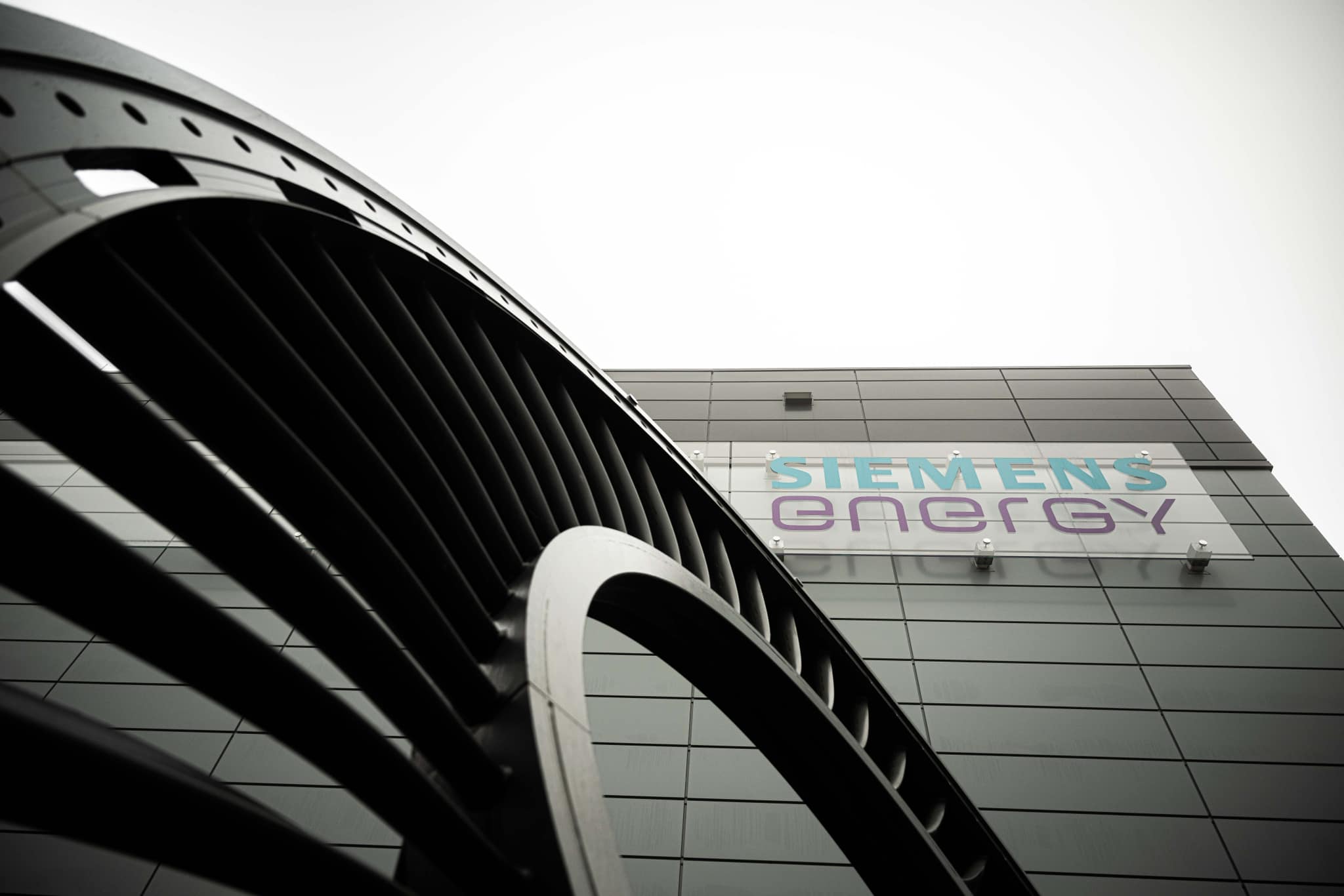 Siemens Energy Kft. - 400 neue Arbeitsplätze in Budapest / Siemens Energy Kft. - 400 new jobs in Budapest