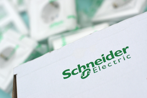 Schneider Electric - Smart Factory in Dunavecse / Schneider Electric – Smart Factory in Dunavecse