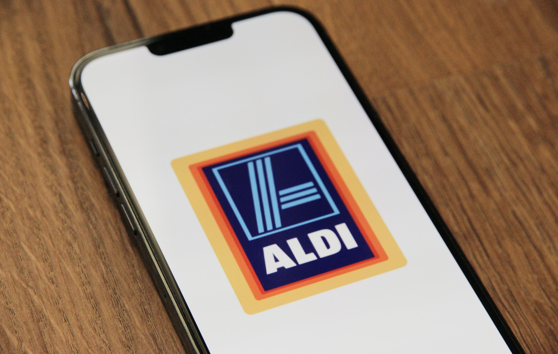 Aldi International IT Services Kft. - Globales Informatikzentrum in Debrecen / Aldi International IT Services Kft. – Global IT Center in Debrecen