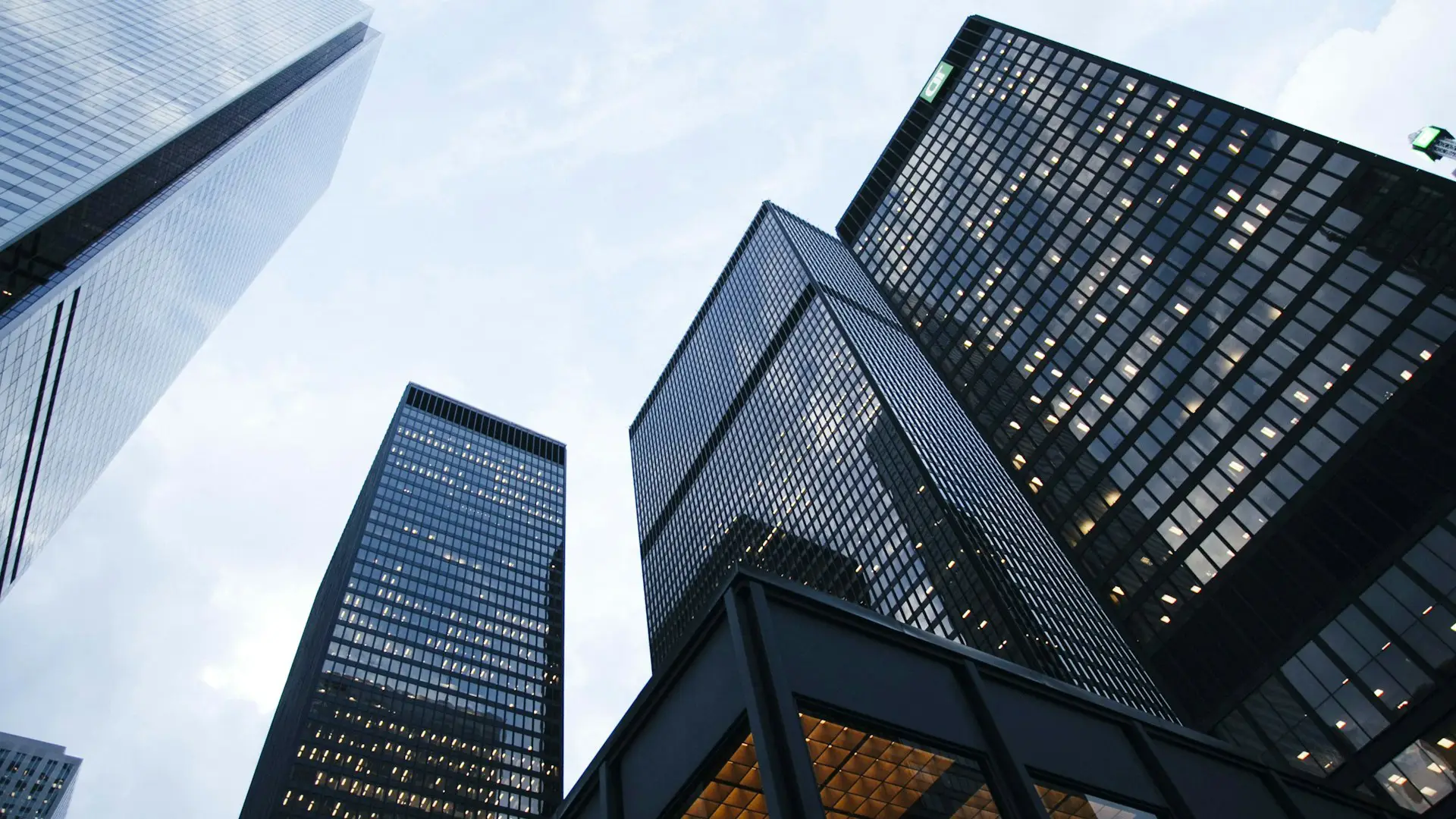 Colliers - Wachstum bei Gewerbeimmobilien / Colliers – Growth in commercial real estate