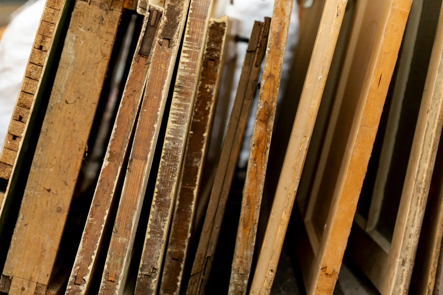 Egger-Gruppe - Erste Sammelstelle für Holzabfall / Egger Group – First collection point for wood waste