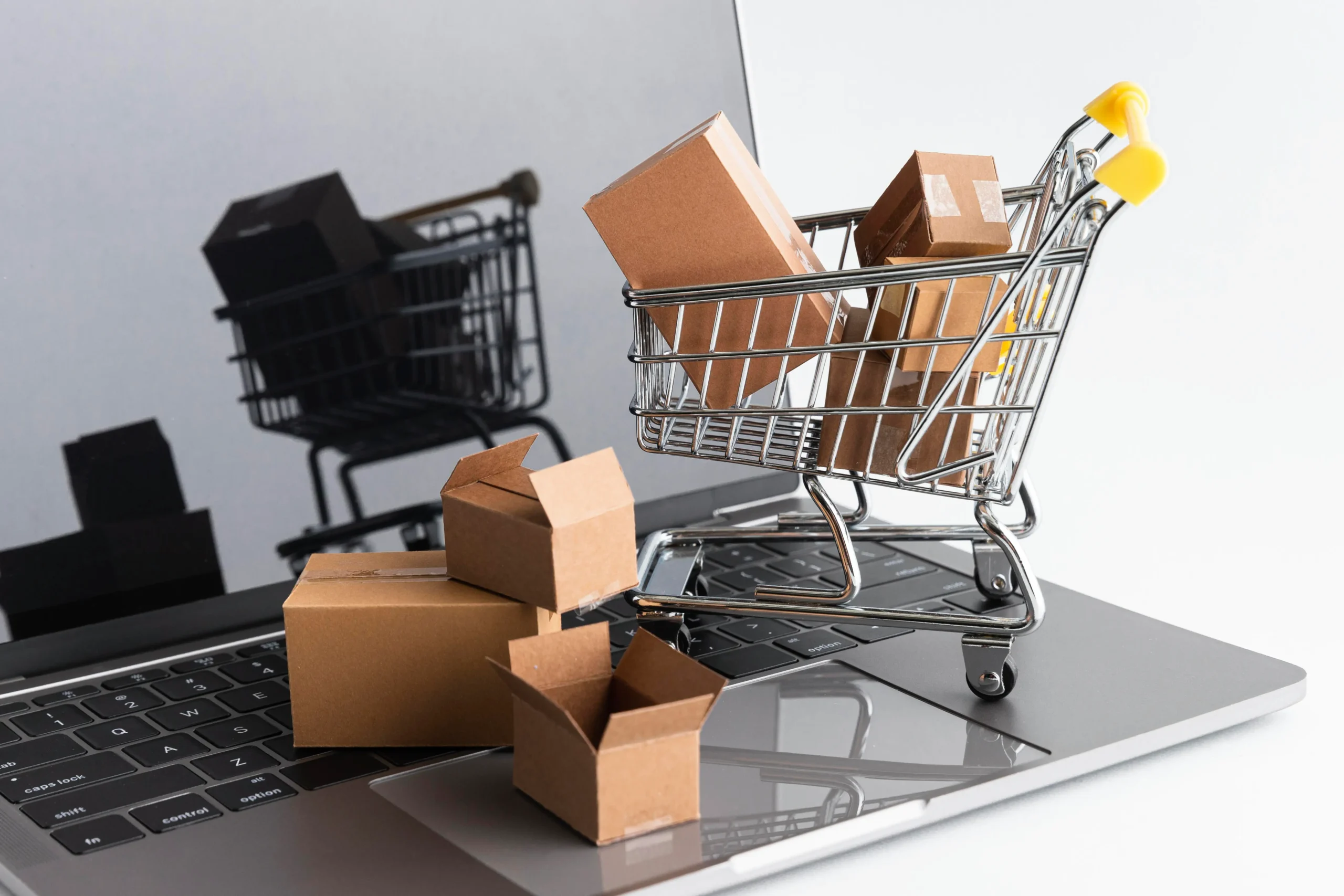 Onlinehandel - Top 10 legen stark zu / Online Retail – Top 10 see strong growth