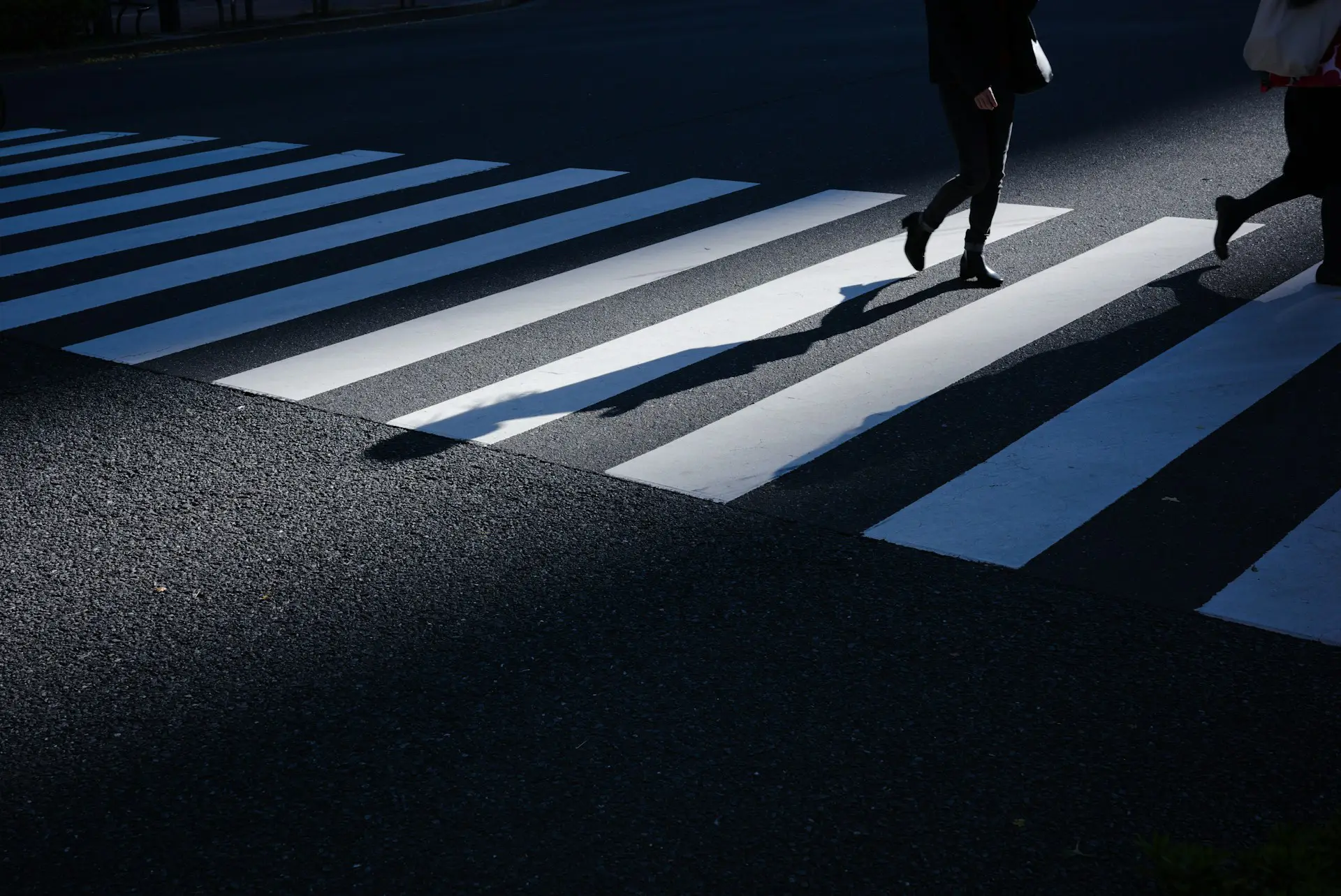 Pearl Enterprises - Intelligente Zebrastreifen / Pearl Enterprises – Smart crosswalks for safer streets