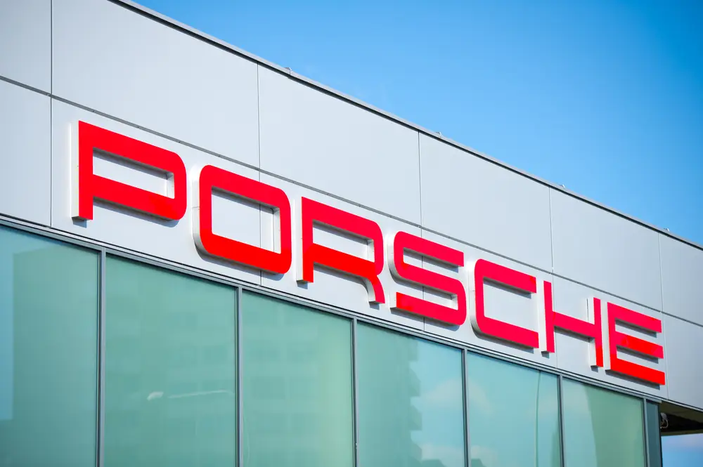 Porsche Hungaria - Erweiterung des Logistikzentrums / Porsche Hungaria – Logistics Center expansion