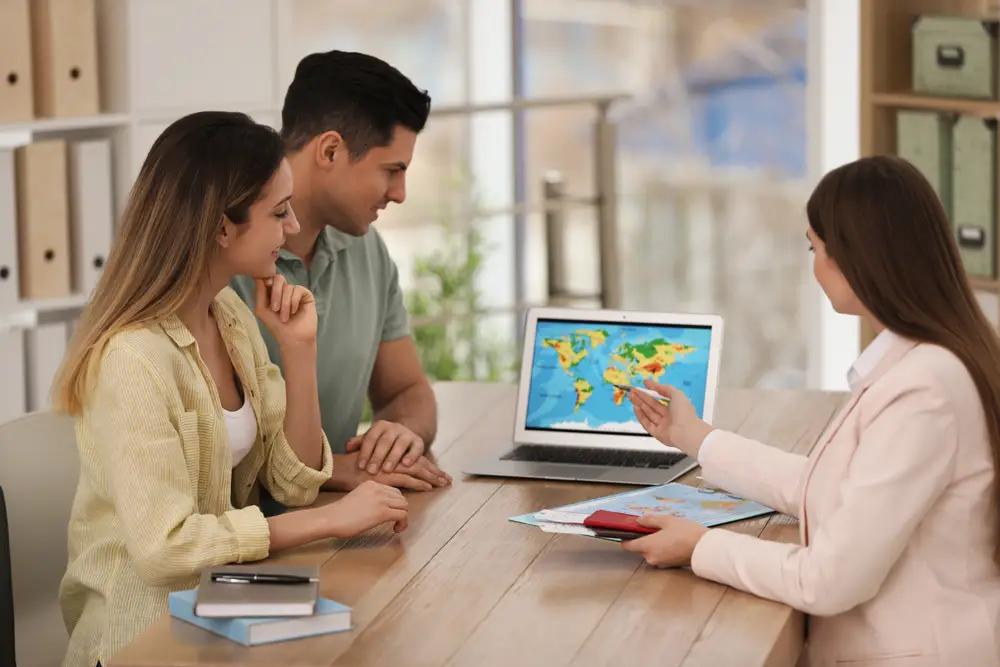 Tourismus - Entwicklung digitaler Kompetenzen / Tourism – Boosting digital capabilities